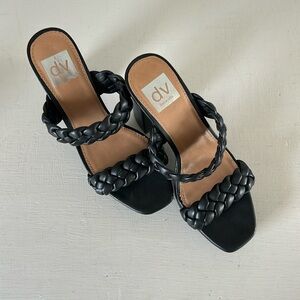 NWOT. Dolce Vita black platform sandals with 2 braided straps and chunky heel